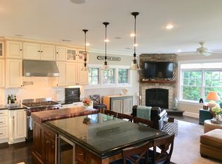 9 Private Rd, Eastport, NY 11941