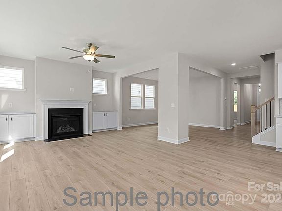 5th image of 2924 Audubon Rdg #8