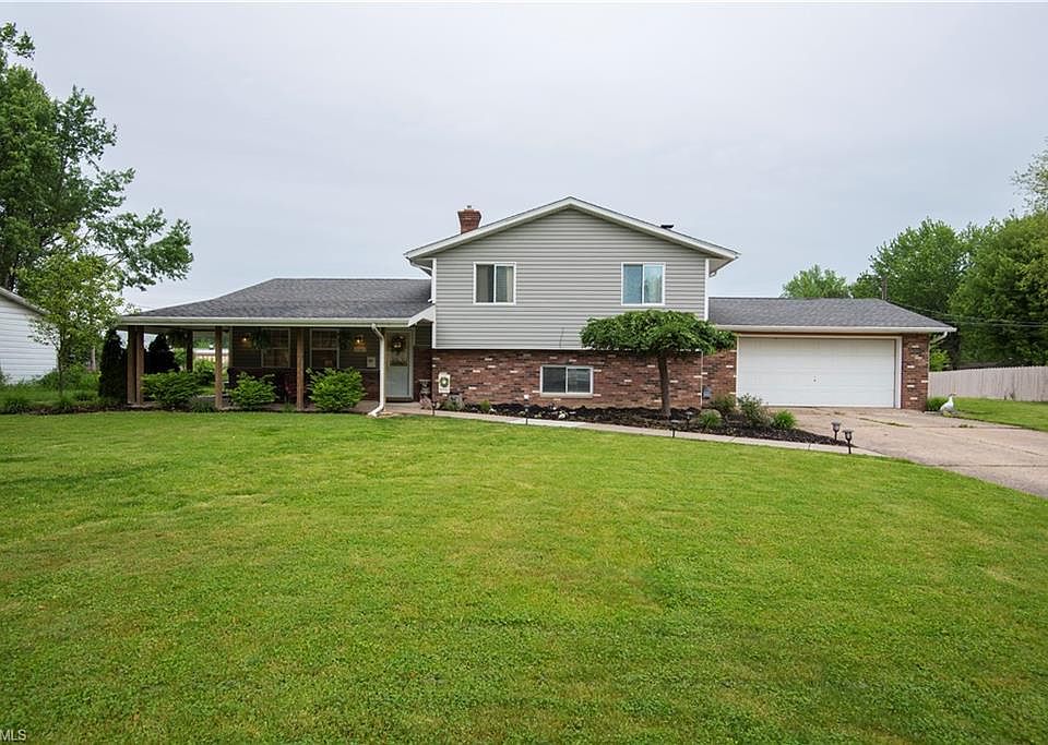 1st image of 33368 Karen Dr