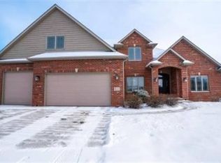 3121 Ashton Hl, Schererville, IN 46375