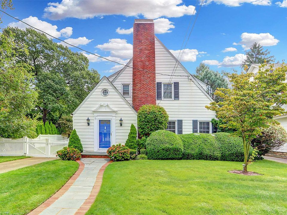 1st image of 21 Amherst Ct