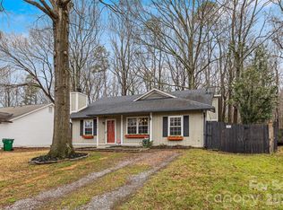 708 Pennwood Ln, Charlotte, NC 28215