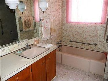 5th image of 3455 Ravenna Ave