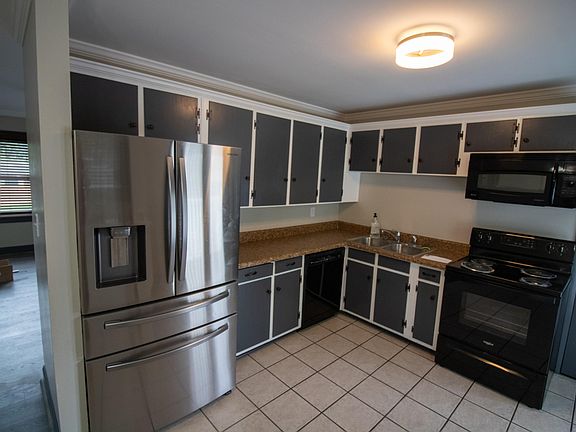 2nd image of 4333 Moomaw Ave NW