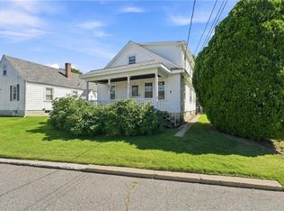 7 Old Whipple St, Cumberland, RI 02864