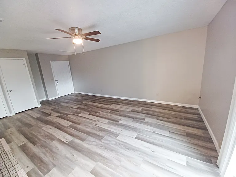 Quail Park Apartments — Photo 13