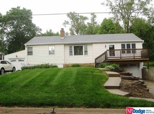 1908 Lindyview Ln, Bellevue, NE 68005