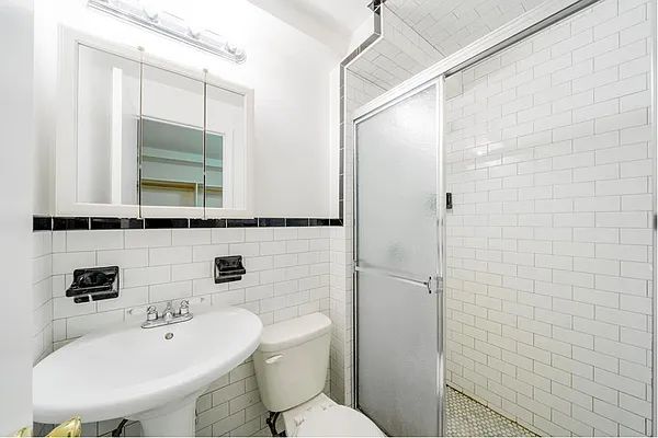 Rented by Douglas Elliman | media 14