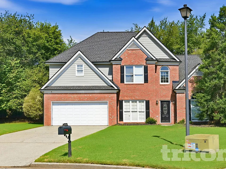 875 Cedar Creek Dr