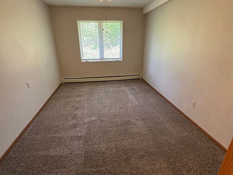 Fairmeadows Village-55+ Independent Living Rental Community — Photo 31