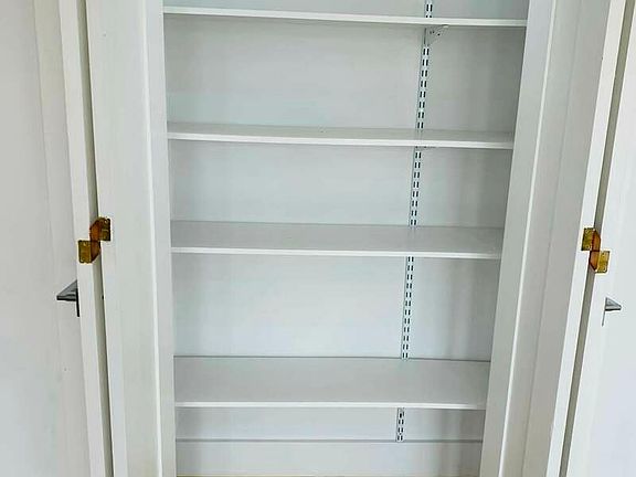 5th image of 2510 38th Ave APT 5C