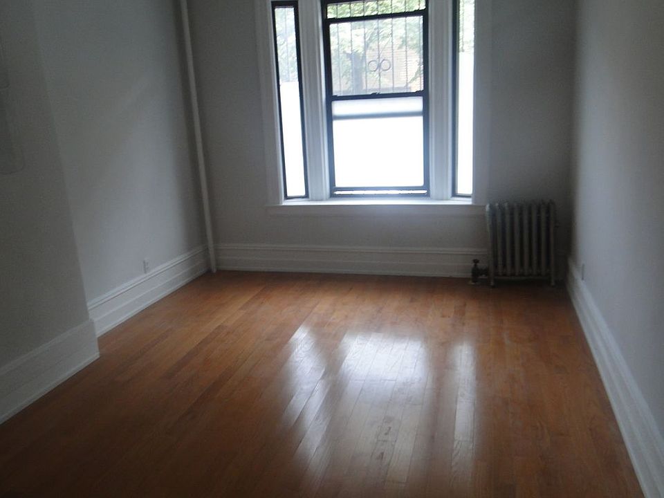 1st image of 3035 30th St APT 1