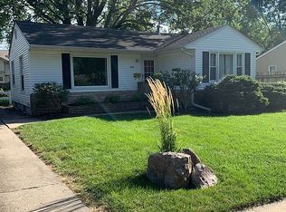 2016 Locust St, West Des Moines, IA 50265