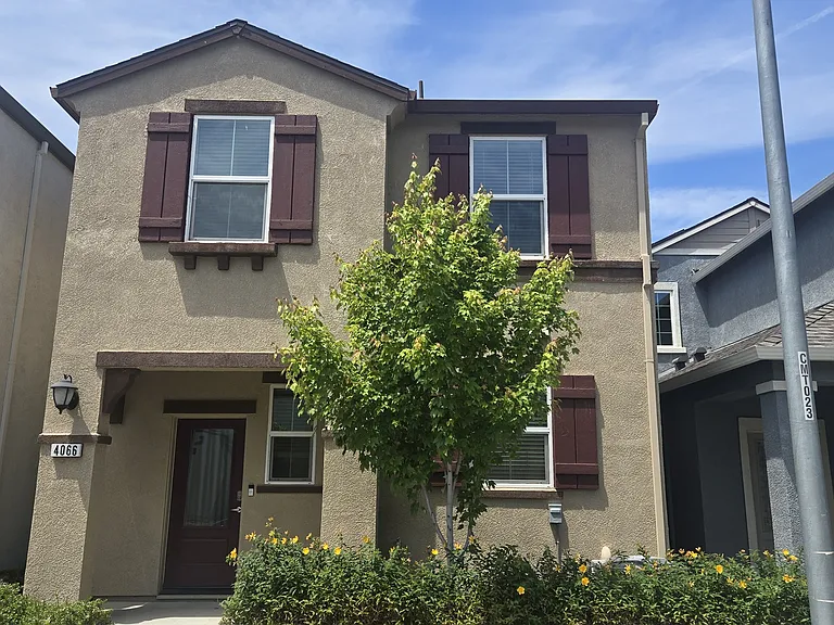 4066 Southampton St — Photo 1