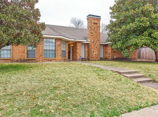 320 Kingsbridge Dr, Garland, TX 75040