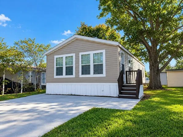 1123 Walt Williams Rd #30, Lakeland, FL 33809