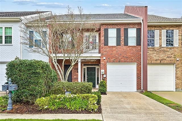 1st image of 129 Charleston Park