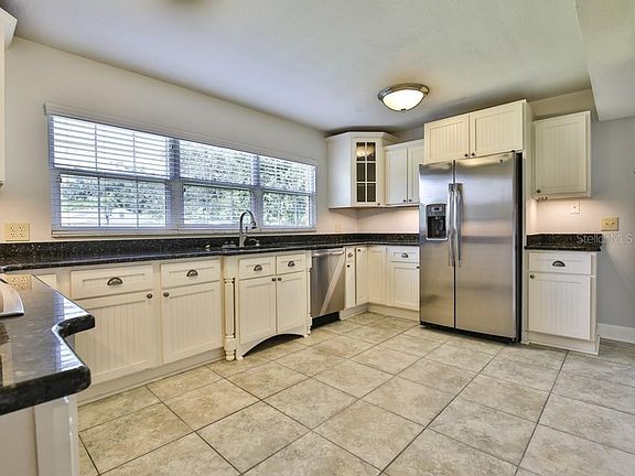 5th image of 1284 Flamingo Cir