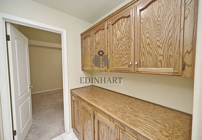 3750 W Vincent Ln — Photo 30