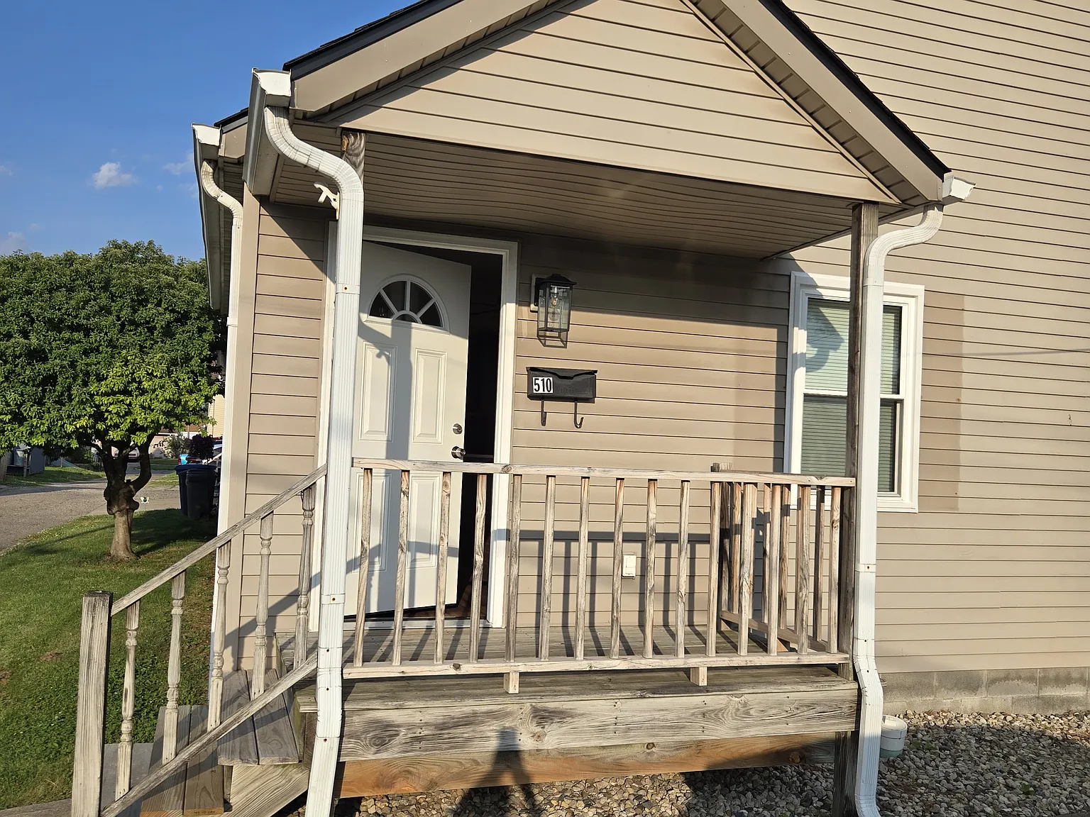 510 & 512 Dunn Ave — Photo 4