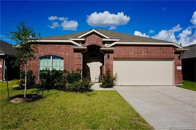 2622 Whitetip Ct — Photo 1