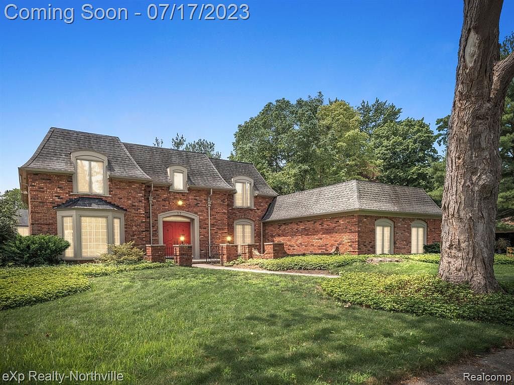33 Fairford Rd, Grosse Pointe Shores, MI 48236 MLS 20230056962 Zillow