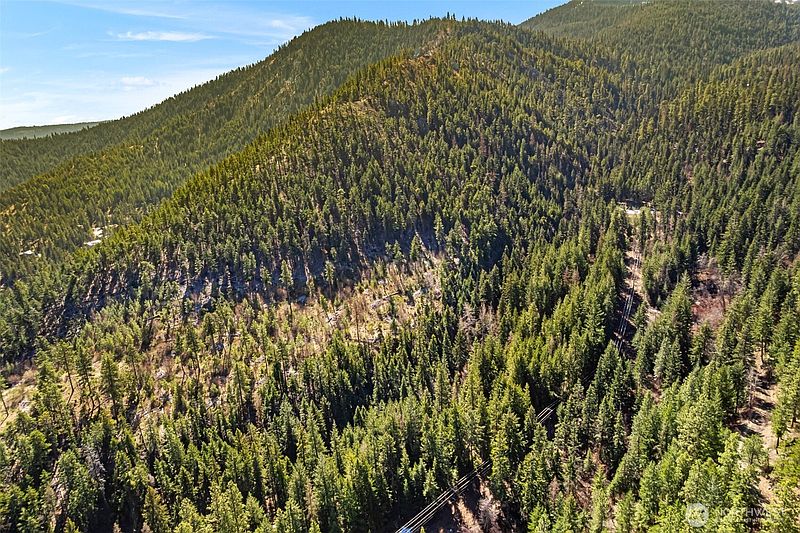 5th image of 6424 Summit View Place
