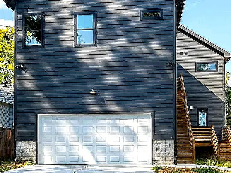 306 Pullen Ave — Photo 2