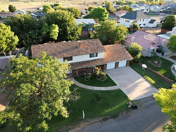 2nd image of 1265 W Baneberry Dr