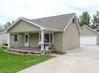 1202 W 4th St, Cedar Falls, IA 50613