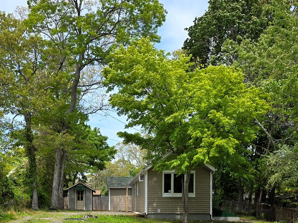 1st image of 9 Laurelton Avenue