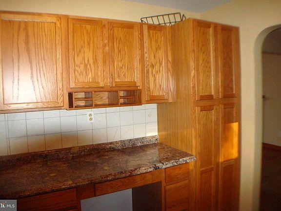 5th image of 6337 Teresa Ln
