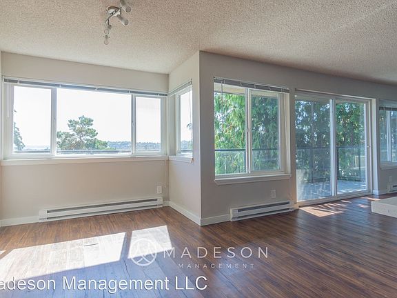 5th image of 6736 24th Ave NW #301