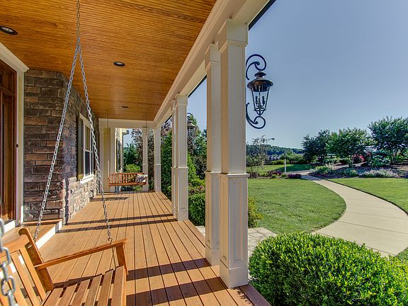 5th image of 1512 Cayce Creek Ln
