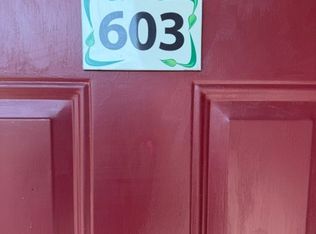 Naveen Pine Apartments, Evansville, IN 47715