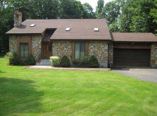 15 Thimble Rock Rd, Middletown, CT 06457