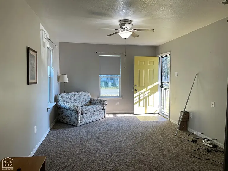 921 Cedar St — Photo 6