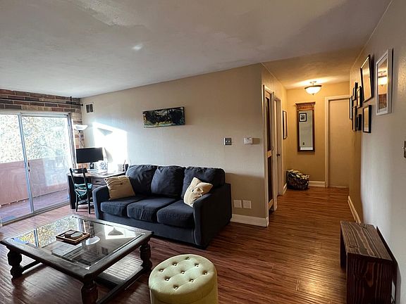 5th image of 252 N Pennsylvania St APT 204