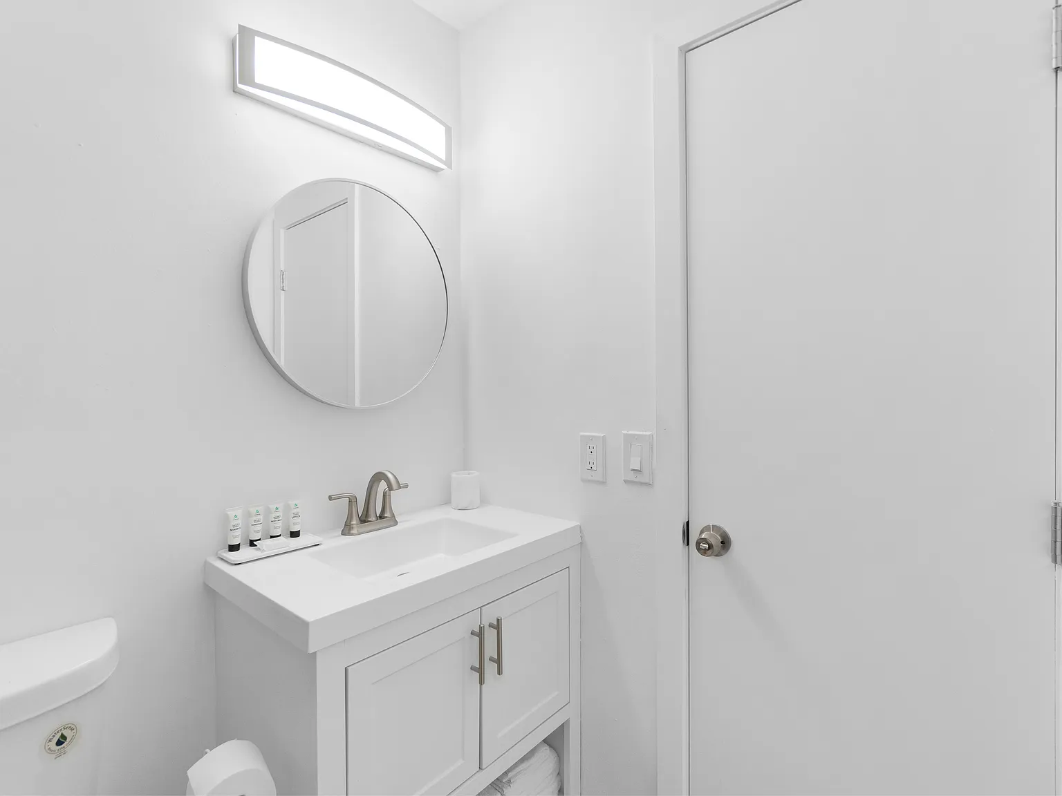 3 bed, 950 sqft, $2,900 — Photo 4