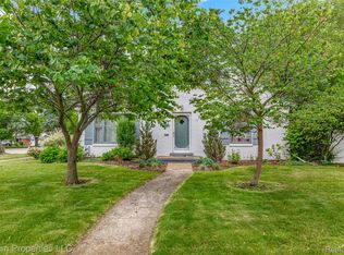 2205 Glenwood St, Trenton, MI 48183
