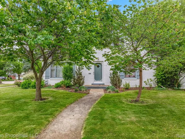 2205 Glenwood St, Trenton, MI 48183