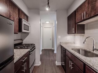 710 W Sheridan Rd #26033, Chicago, IL 60613