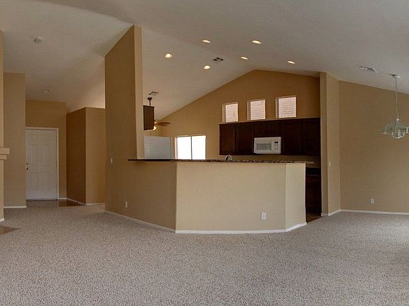 3rd image of 2208 Hawaiian Breeze Ave