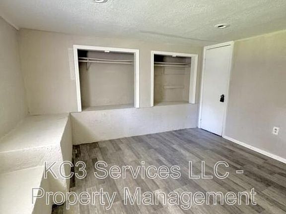 5th image of 6131 NE Vivion Rd Unit D