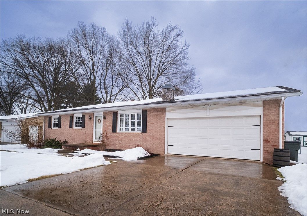 209 Carnwise St SW, Canton, OH 44706 Zillow