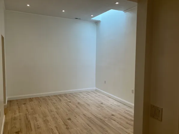 513 1/2 S Main St, Findlay, OH