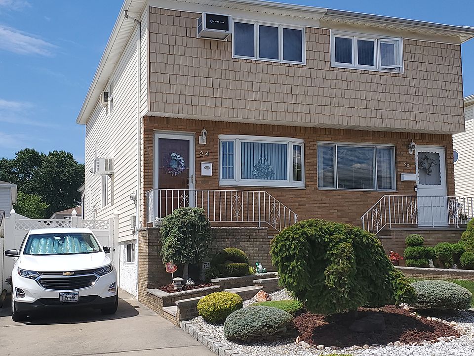 1st image of 24 Thayer Pl