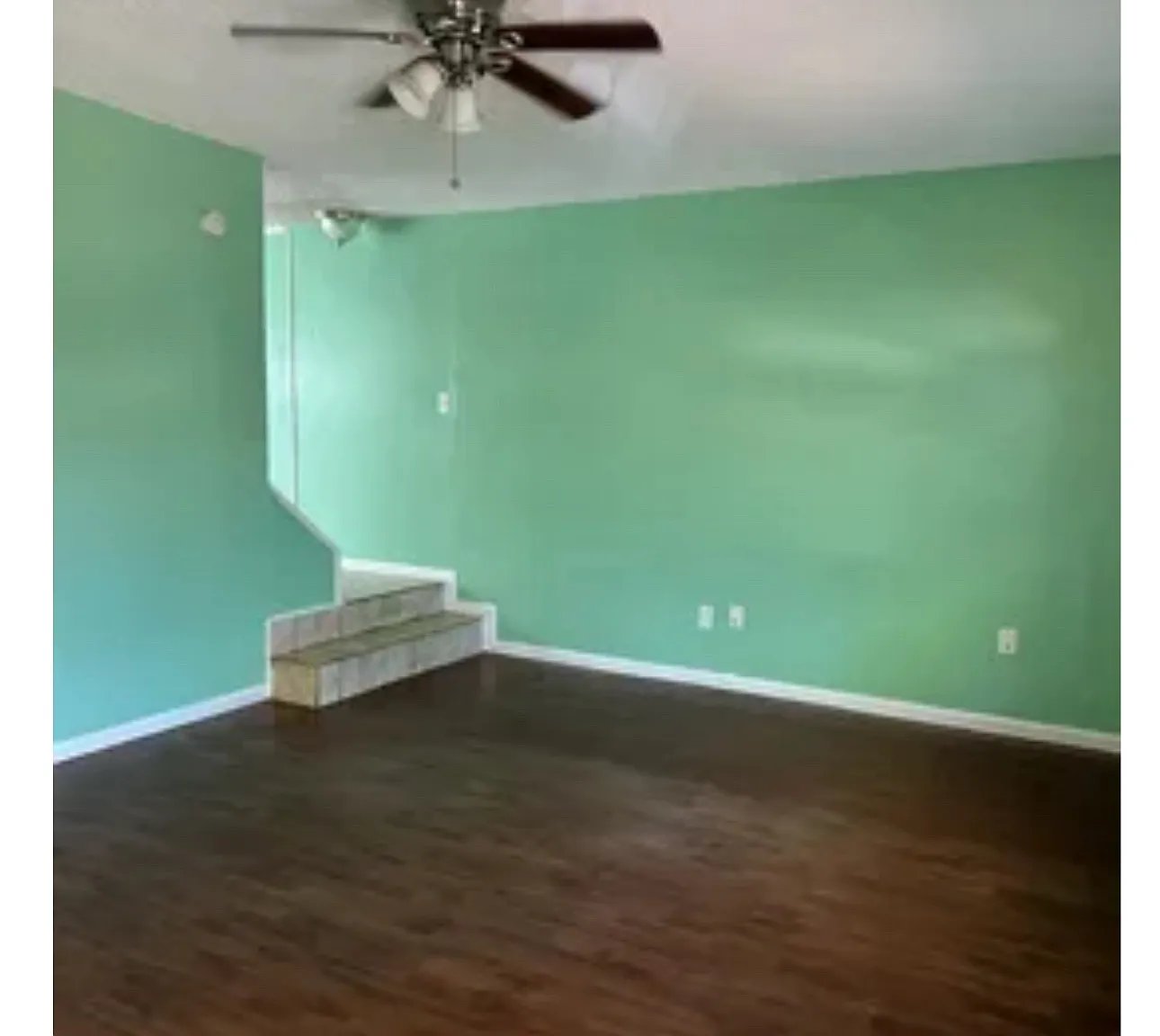 3 bed, 1300 sqft, $1,600 — Photo 2