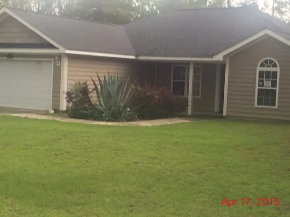 2394 Elmore St, Chipley, FL 32428