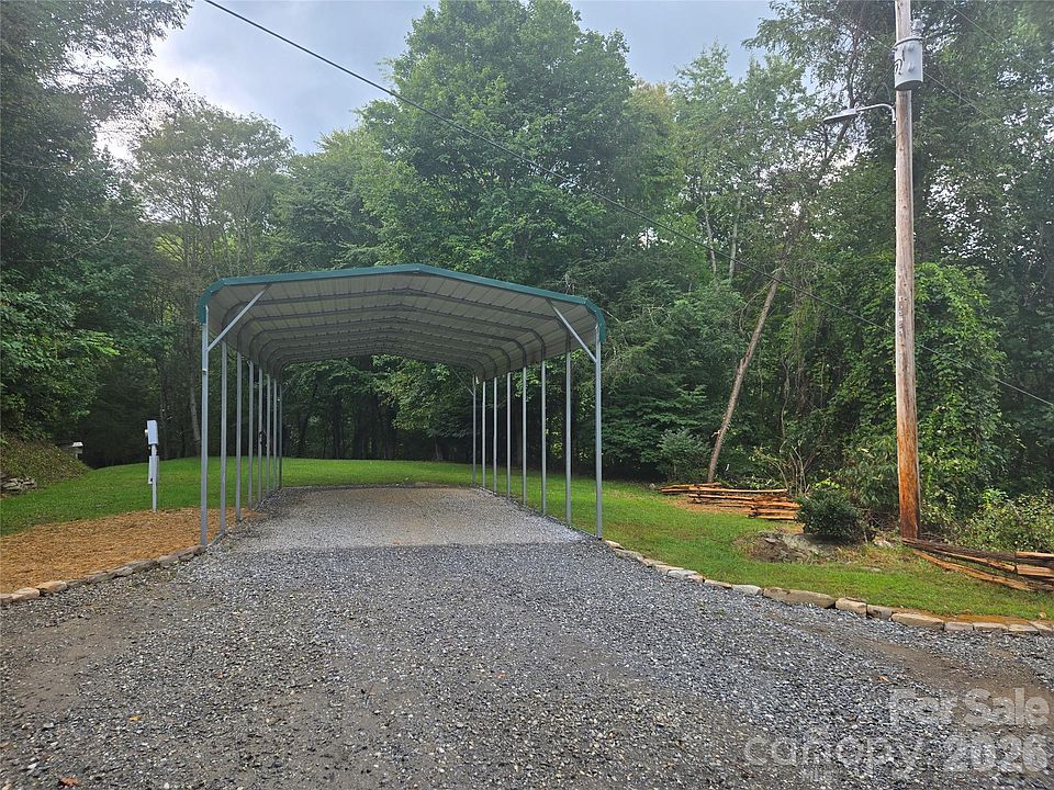 1st image of 128 Triangle Rd